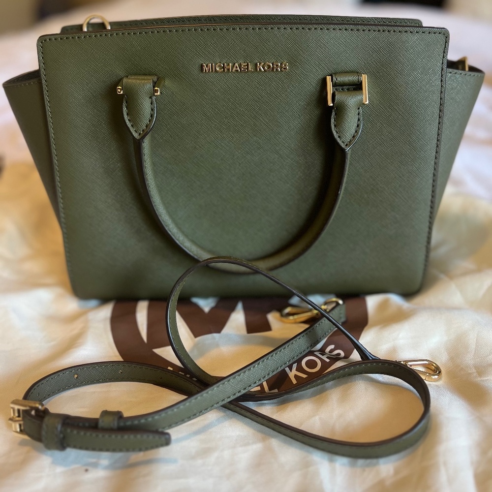 Michael Kors Medium Selma - Olive - Gold Toned Hardware - Saffiano Leather
